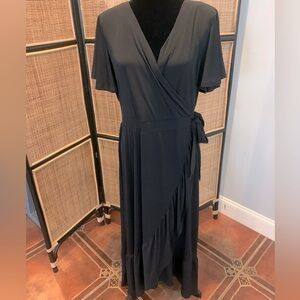 Lane Bryant Dress Wrap Women’s 14/16 Ruffle Maxi Black Flutter Sleeve